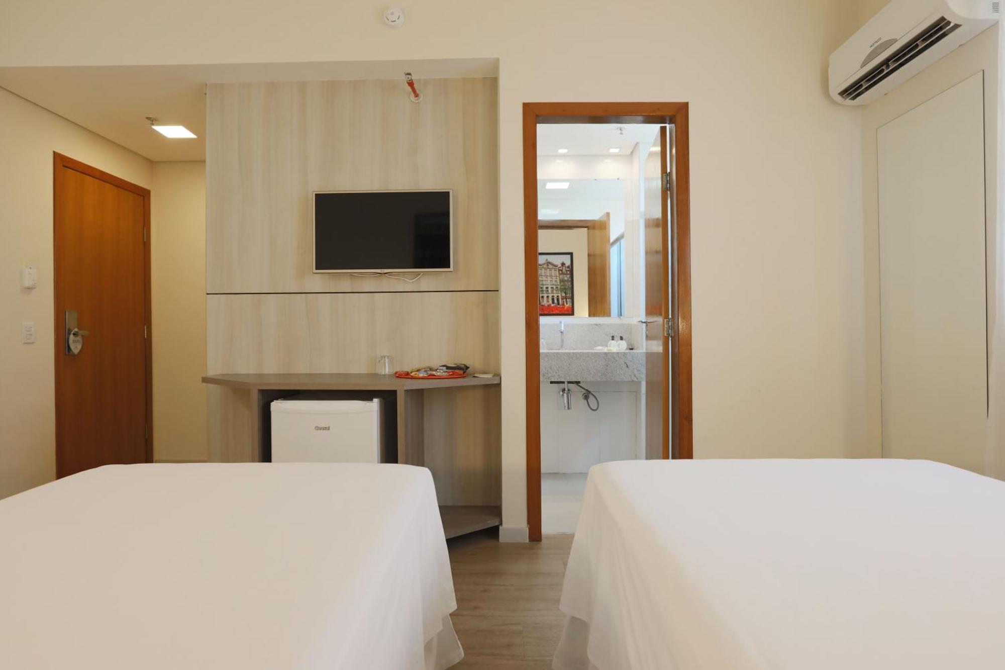Hotel Amsterdam Монтис-Кларус Экстерьер фото